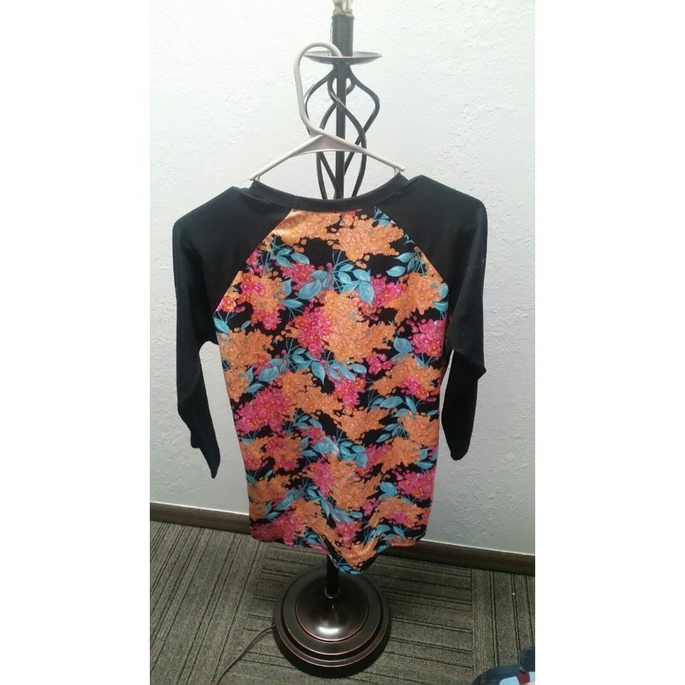 Small LulaRoe Randy - Picture 2 of 3